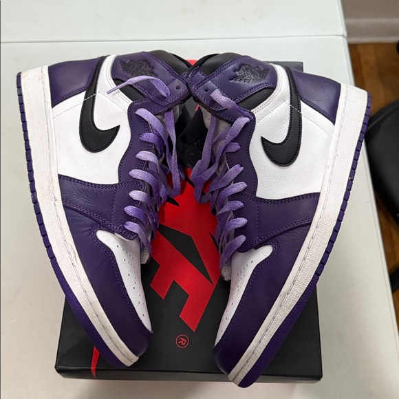 Nike Air Jordan 1 Retro
Court Purple
(FIRM ON PRICE) - Picture 8 of 9